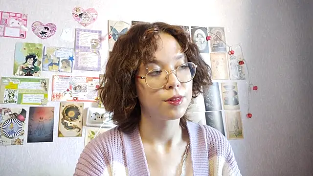 Snapshot of Ieadership chatting on 12, 9, 2025 Ieadership online show from 12, 9, 2025