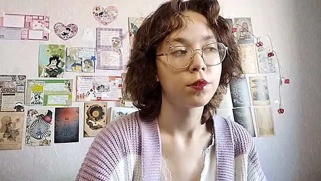 Snapshot of Ieadership chatting on 17, 9, 2025 Ieadership online show from 17, 9, 2025