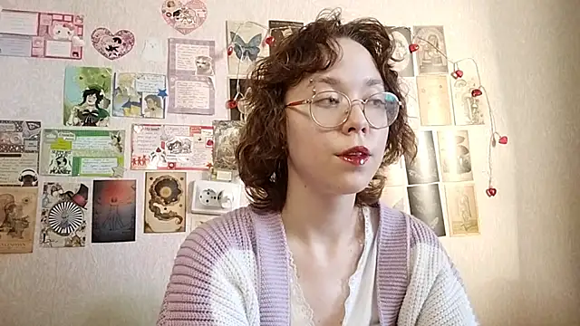 Snapshot of Ieadership chatting on 18, 9, 2025 Ieadership online show from 18, 9, 2025