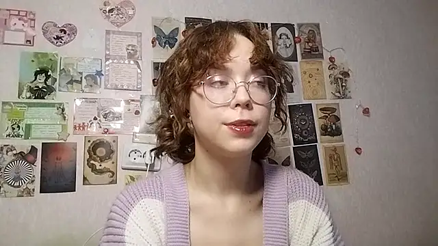 Snapshot of Ieadership chatting on 1, 10, 2025 Ieadership online show from 1, 10, 2025