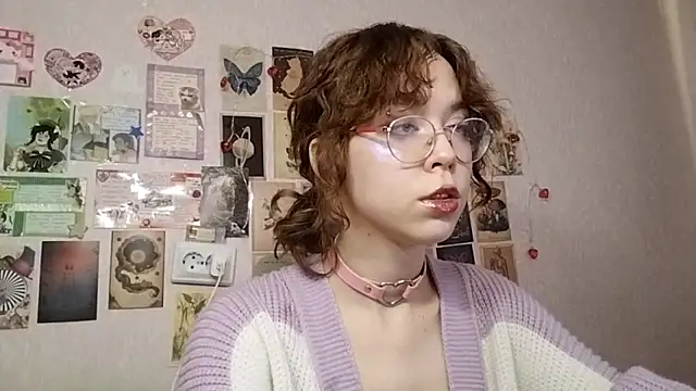 Snapshot of Ieadership chatting on 2, 10, 2025 Ieadership online show from 2, 10, 2025