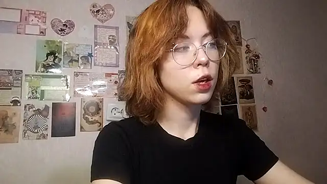 Snapshot of Ieadership chatting on 13, 10, 2025 Ieadership online show from 13, 10, 2025