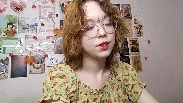 Snapshot of Ieadership chatting on 5, 11, 2025 Ieadership online show from 5, 11, 2025