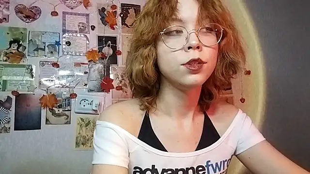 Snapshot of Ieadership chatting on 10, 11, 2025 Ieadership online show from 10, 11, 2025