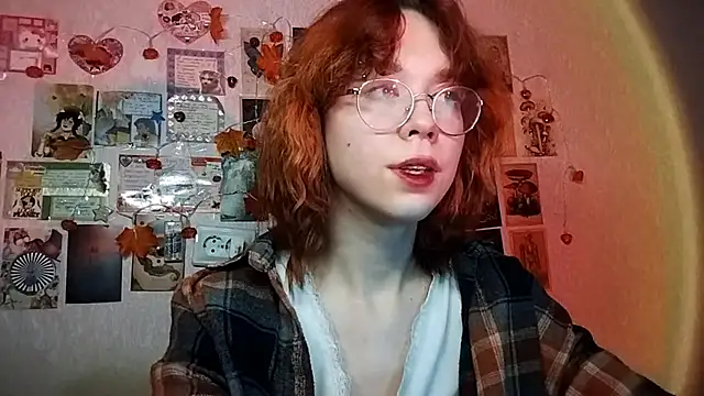 Snapshot of Ieadership chatting on 1, 12, 2025 Ieadership online show from 1, 12, 2025