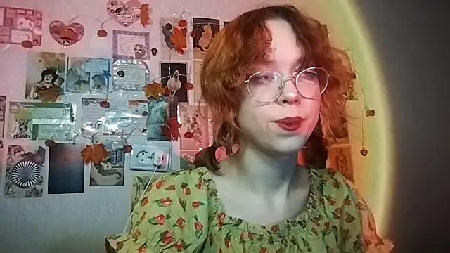 Snapshot of Ieadership chatting on 4, 12, 2025 Ieadership online show from 4, 12, 2025