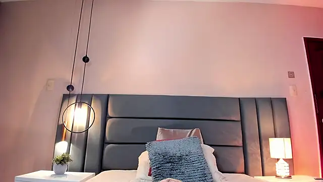 AelinDuvalier online show from 8, 10, 2025