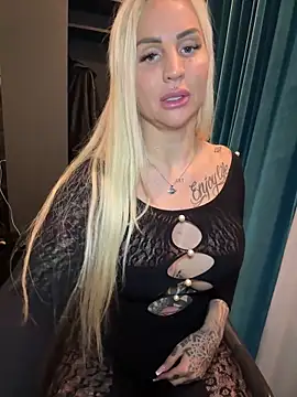 CoraDiamond online show from 27, 2, 2026