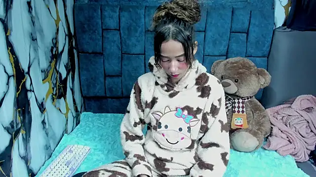 Snapshot of ValentinaKlean chatting on 4, 6, 2026 ValentinaKlean online show from 4, 6, 2026