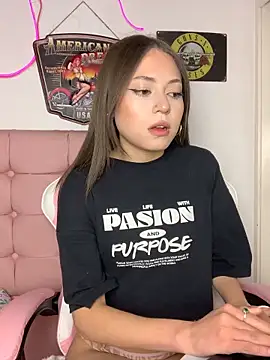 PrettyAmber online show from 24, 2, 2026