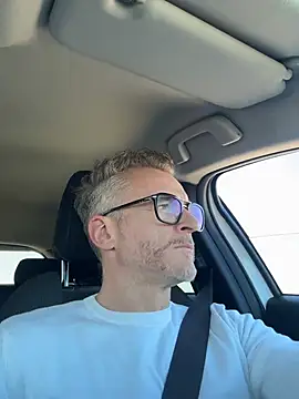 Axl hot online show from 3, 4, 2026