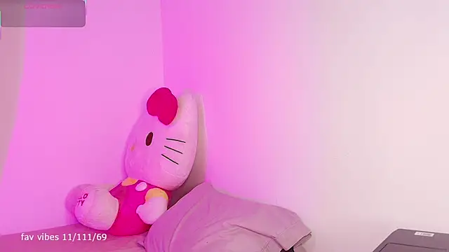 dulceangel   online show from 12, 9, 2025