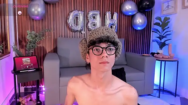 Snapshot of Phillicious__ chatting on 24, 2, 2026 Phillicious online show from 24, 2, 2026