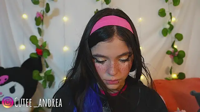 Snapshot of cutee_andrea chatting on 28, 5, 2026 cutee andrea online show from 28, 5, 2026