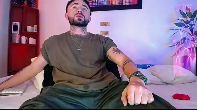 Edwardjonnes online show from 8, 4, 2026