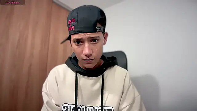 Toy boy777 online show from 9, 2, 2026