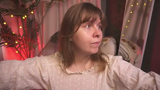 Snapshot of Sense_Of_Rosemary chatting on 23, 12, 2025 Sense Of Rosemary online show from 23, 12, 2025