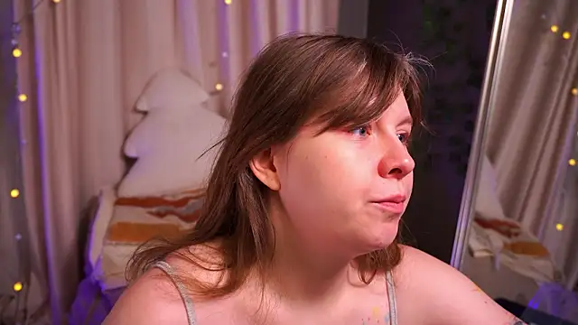 Snapshot of Sense_Of_Rosemary chatting on 6, 2, 2026 Sense Of Rosemary online show from 6, 2, 2026