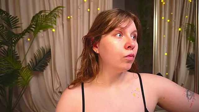 Snapshot of Sense_Of_Rosemary chatting on 28, 2, 2026 Sense Of Rosemary online show from 28, 2, 2026