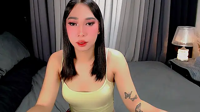 Snapshot of kisha_greyson chatting on 5, 11, 2025 kisha greyson online show from 5, 11, 2025