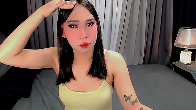 Snapshot of kisha_greyson chatting on 6, 11, 2025 kisha greyson online show from 6, 11, 2025