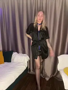 Snapshot of Affectionate_lady chatting on 6, 10, 2025 Affectionate lady online show from 6, 10, 2025