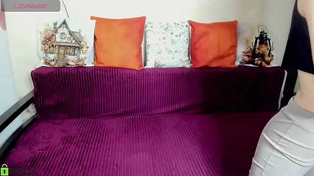 SelinLi online show from 24, 11, 2025