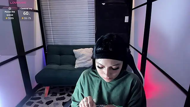 Snapshot of IvonnePrince_ chatting on 25, 9, 2025 IvonnePrince online show from 25, 9, 2025