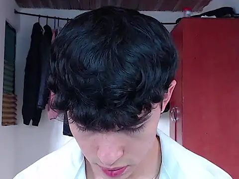 john vichenso online show from 15, 9, 2025