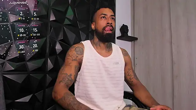 OstinDaniels online show from 30, 10, 2025