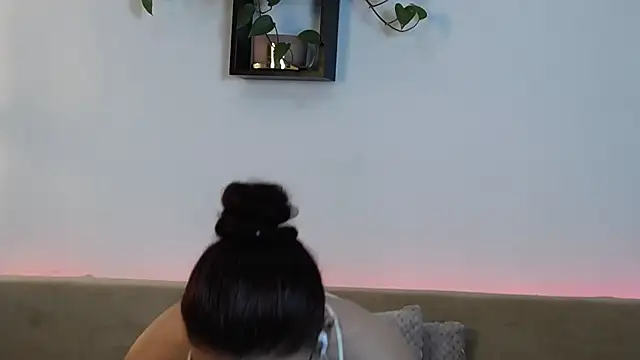 Snapshot of ScarletNoiree chatting on 5, 11, 2025 ScarletNoiree online show from 5, 11, 2025