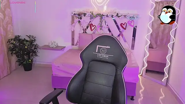 ZURY TAY online show from 23, 11, 2025