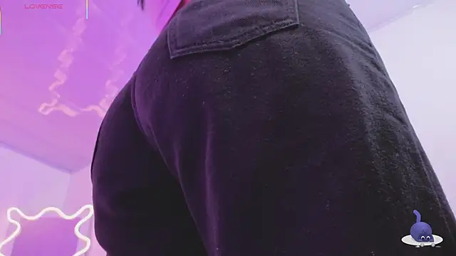 ZURY TAY online show from 5, 12, 2025