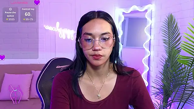 Snapshot of artemiss_tay chatting on 25, 9, 2025 artemiss tay online show from 25, 9, 2025