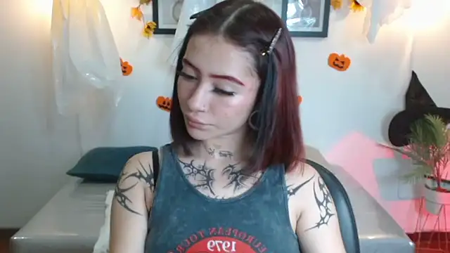 Snapshot of Evanss_lx chatting on 22, 10, 2025 Evanss lx online show from 22, 10, 2025