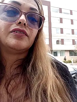 Lady 16 online show from 14, 2, 2026