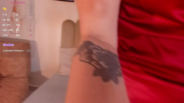 Snapshot of raven_black_ chatting on 28, 10, 2025 raven black online show from 28, 10, 2025