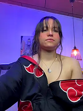 Snapshot of Eymmy_24 chatting on 9, 10, 2025 Eymmy 24 online show from 9, 10, 2025