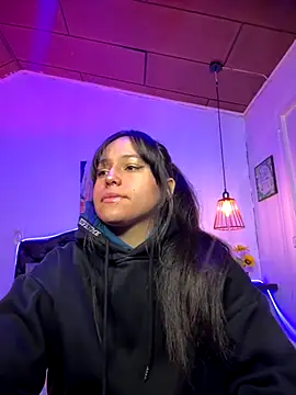 Snapshot of Eymmy_24 chatting on 16, 10, 2025 Eymmy 24 online show from 16, 10, 2025