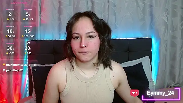 Snapshot of Eymmy_24 chatting on 26, 10, 2025 Eymmy 24 online show from 26, 10, 2025