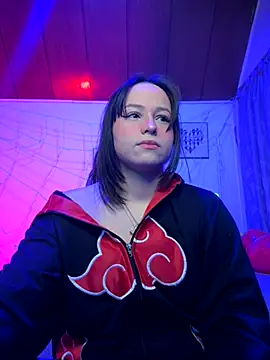 Snapshot of Eymmy_24 chatting on 3, 11, 2025 Eymmy 24 online show from 3, 11, 2025