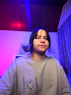 Snapshot of Eymmy_24 chatting on 10, 11, 2025 Eymmy 24 online show from 10, 11, 2025