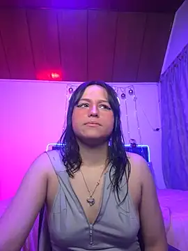 Snapshot of Eymmy_24 chatting on 15, 11, 2025 Eymmy 24 online show from 15, 11, 2025