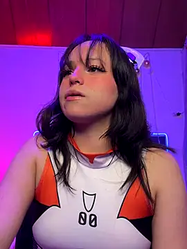 Snapshot of Eymmy_24 chatting on 17, 11, 2025 Eymmy 24 online show from 17, 11, 2025