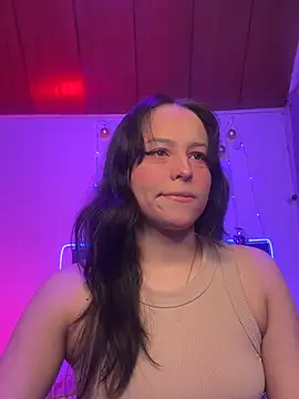 Snapshot of Eymmy_24 chatting on 23, 11, 2025 Eymmy 24 online show from 23, 11, 2025