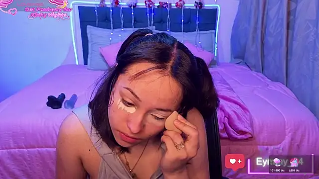 Snapshot of Eymmy_24 chatting on 3, 12, 2025 Eymmy 24 online show from 3, 12, 2025