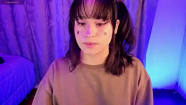 Snapshot of Eymmy_24 chatting on 7, 1, 2026 Eymmy 24 online show from 7, 1, 2026