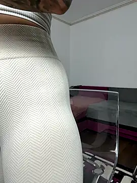 MiaKiittyy online show from 27, 10, 2025