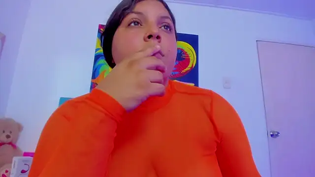 neferet opal online show from 24, 9, 2025