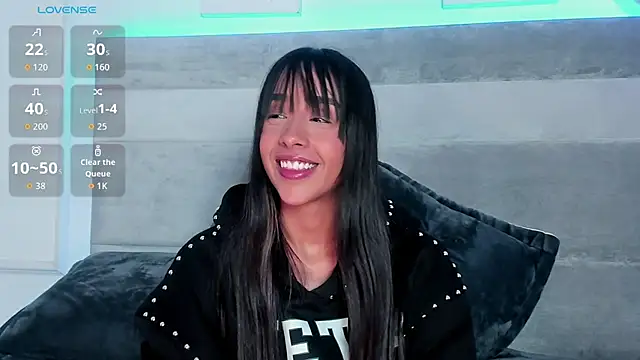 Aleja ruizz online show from 18, 10, 2025